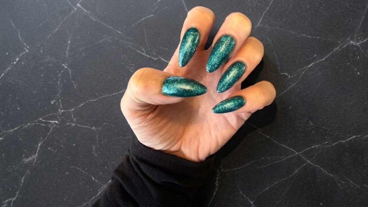 10 Hottest Nail Trends That Radiate